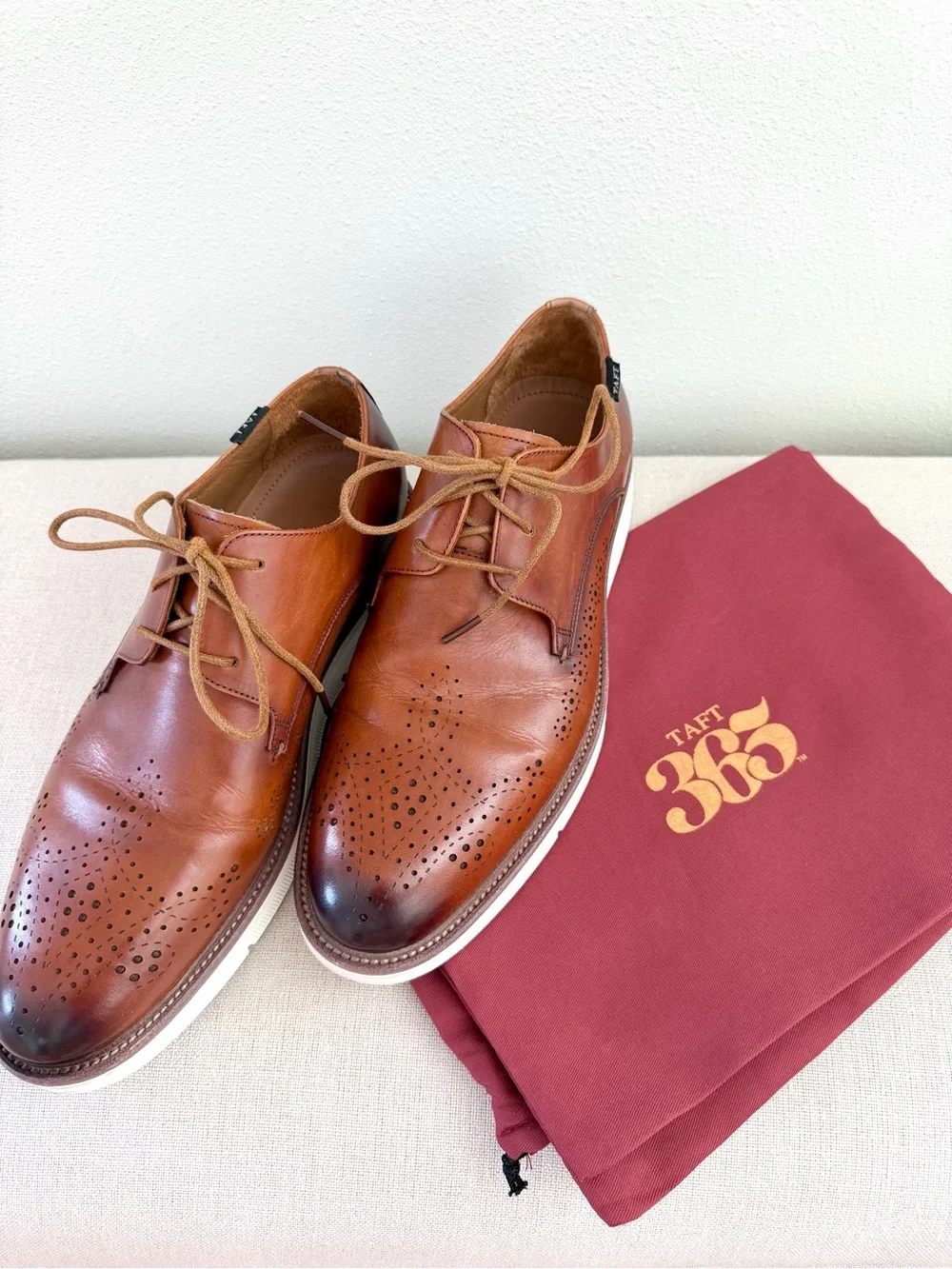 TAFT 365 Brogue Derby Leather Shoes Men’s 8 Cognac Brown Hybrid Dress Oxford EUC